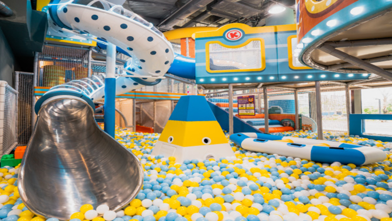 Indoor Rainbow Disney Playground Playplace screenshot