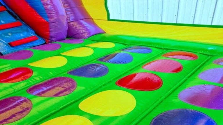 Fun Indoor Rainbow Disney Playplace Playground screenshot